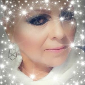 Meet your Posher, Rosana